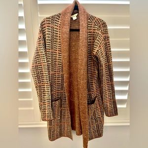 Rich duster with versatile colors